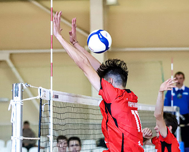 С лидерами не справились