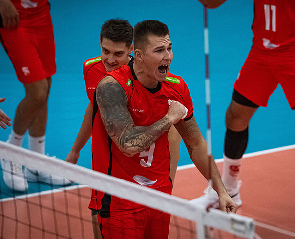 Яковлев лидирует по блокам, Бабкевич – по очкам и эйсам