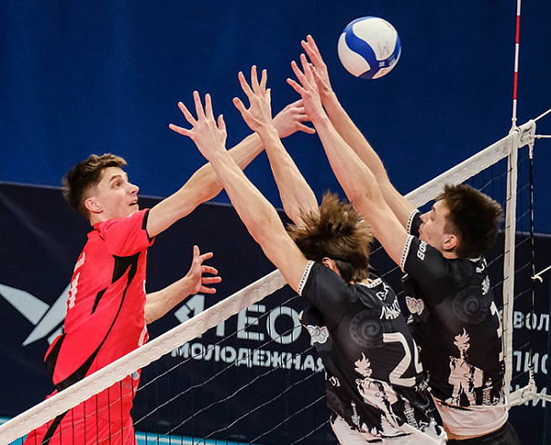 «Львята» дали бой фавориту