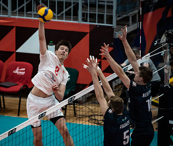 Воскресли с 0:2. Первая победа в полуфинале